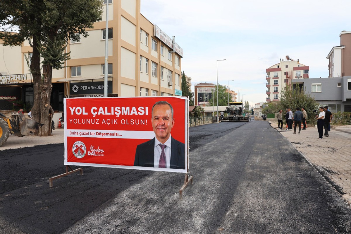 Döşemealtı’nda Asfalt Seferberliği: İlçe Merkezi Yenileniyor